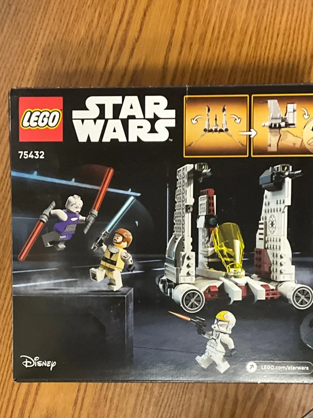 LEGO Star Wars V-19 Torrent Starfighter – White, Red, Yellow - Picture 4 of 4